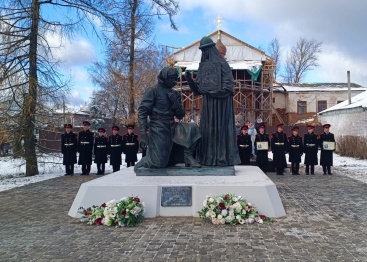 Новый памятник в Переславле