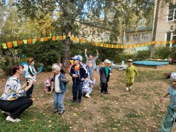 С Днем воспитателя: благодарность и восхищение профессионалам детского развития